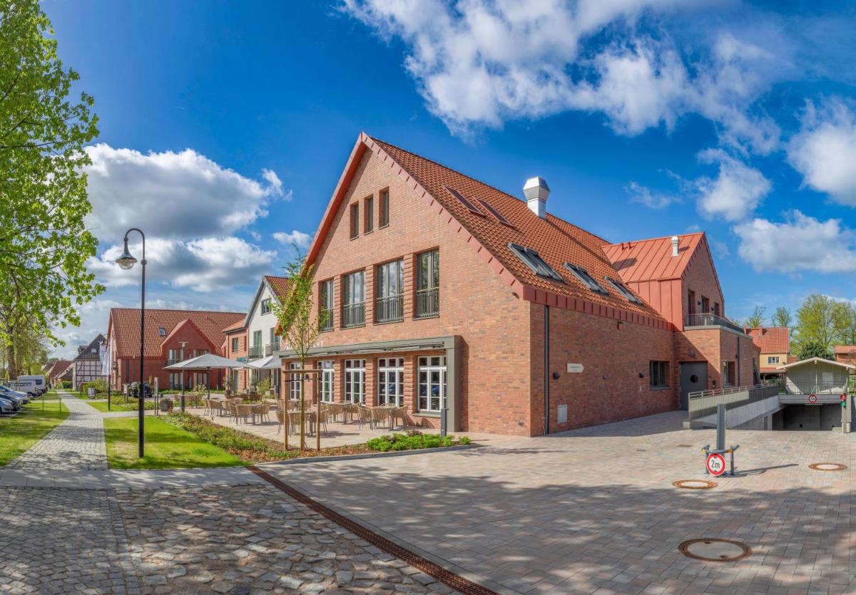Seehotel Zarrentin - Housity