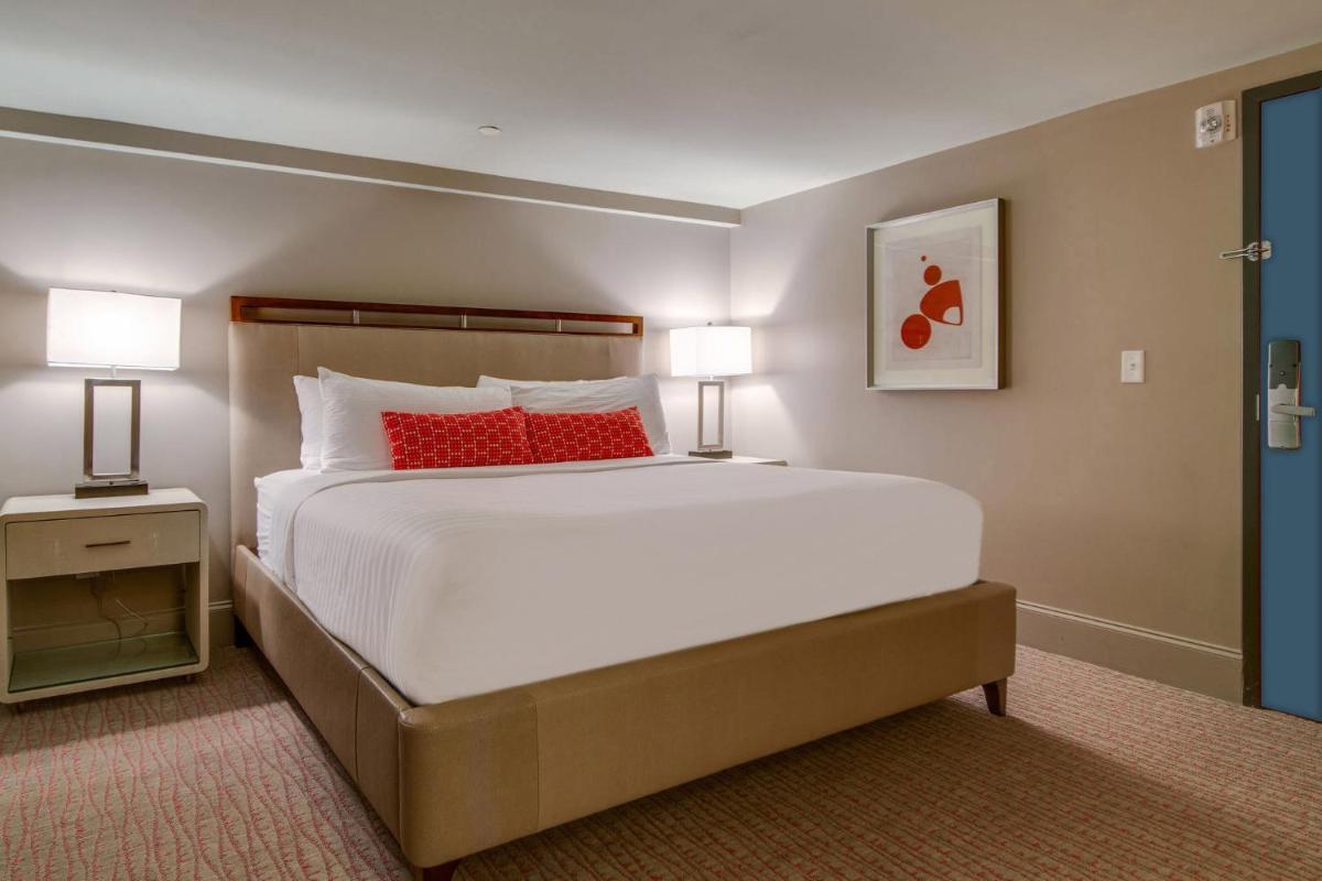 Nashville Riverfront Lofts - Housity