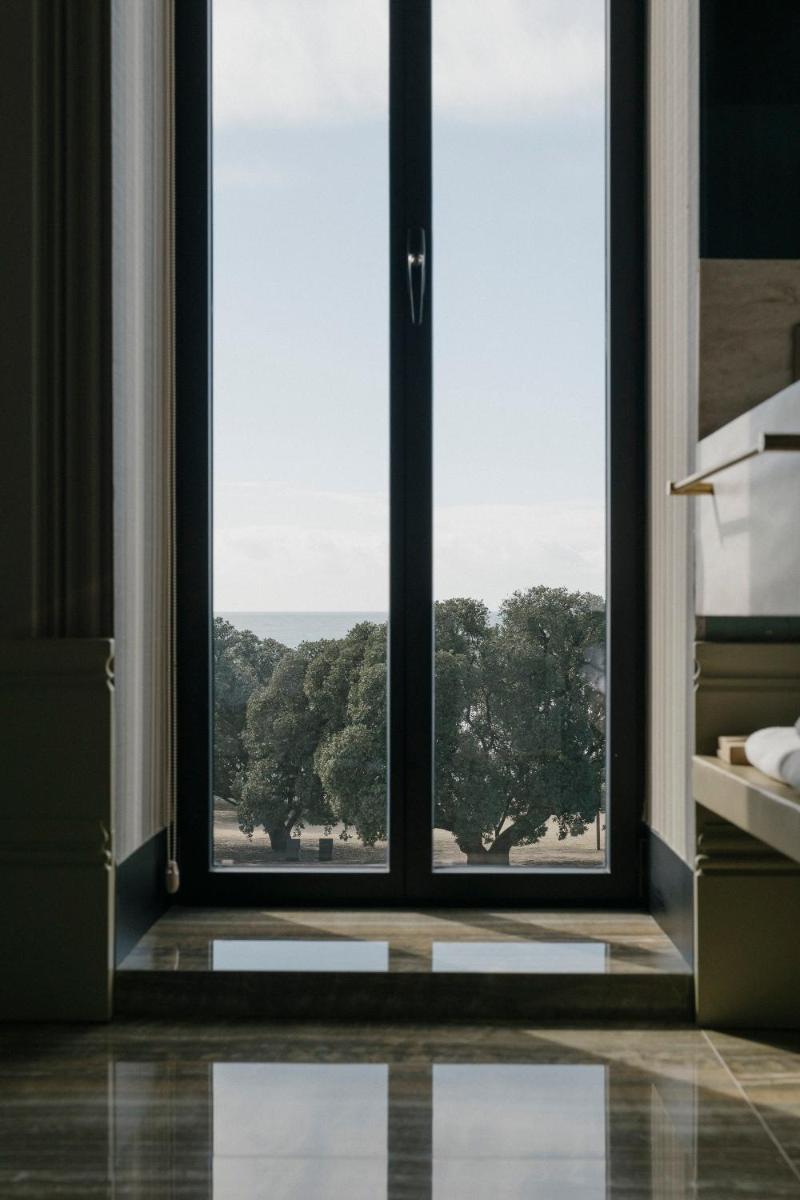 Imagem da galeria de Vila Foz Hotel & SPA - member of Design Hotels no Porto