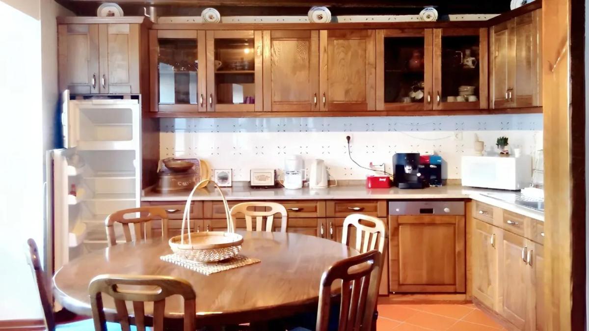 Charming Villa in Vila Seca with Private Pool - Housity