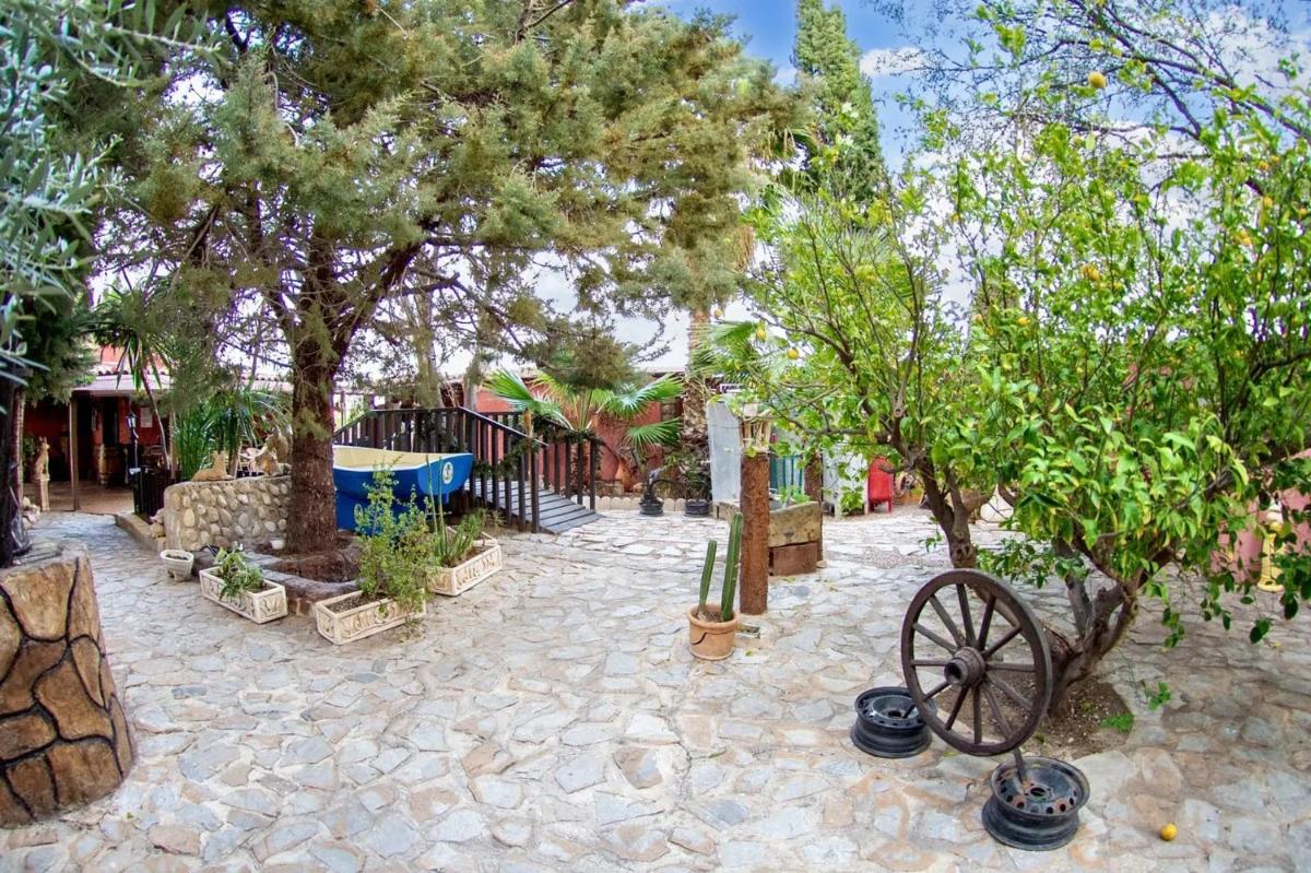 Spacious Villa with Private Pool in Archena - Housity