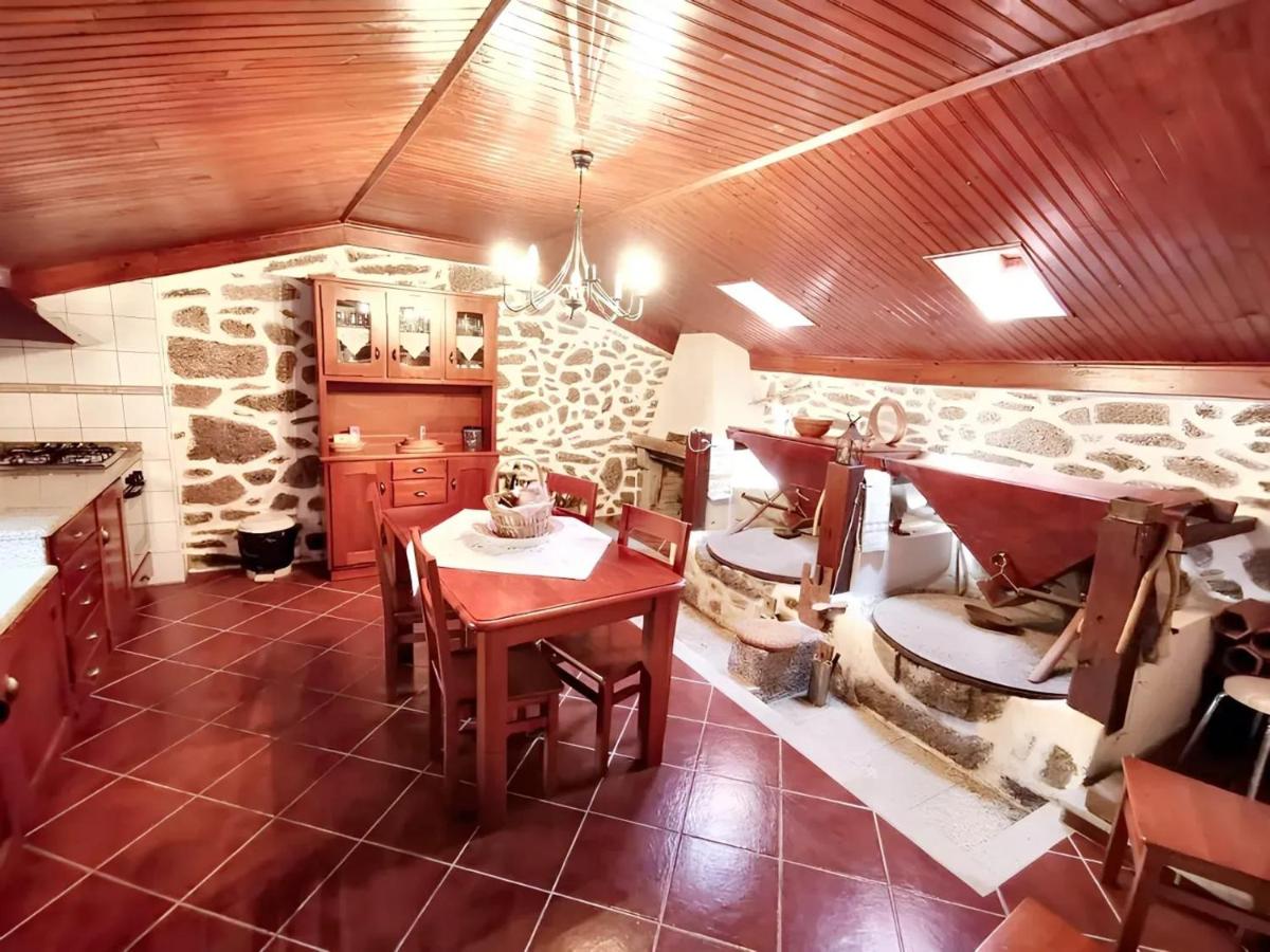 Charming villa in Segoes with a private pool - Housity