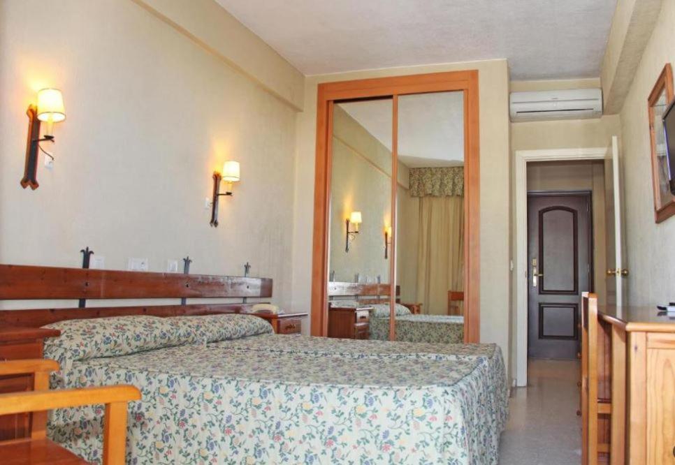 Hotel Al Sur De Chipiona by YouRoom - Housity