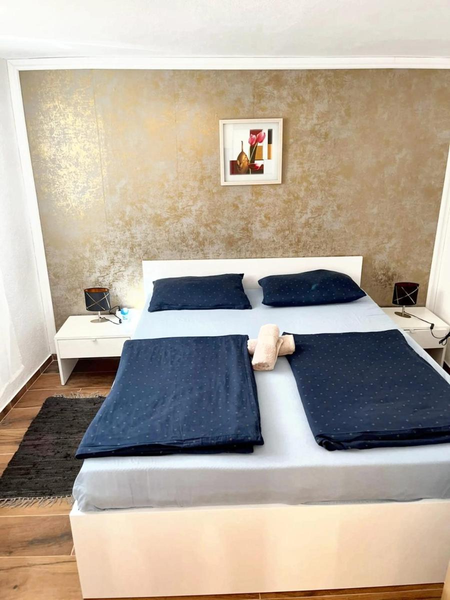 Cosy Apartment in Vir with Terrace - Housity