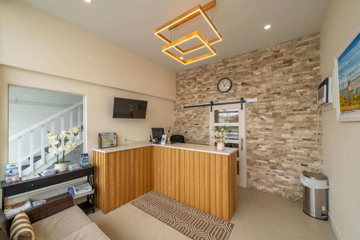 Ocean Surf Resort - Housity
