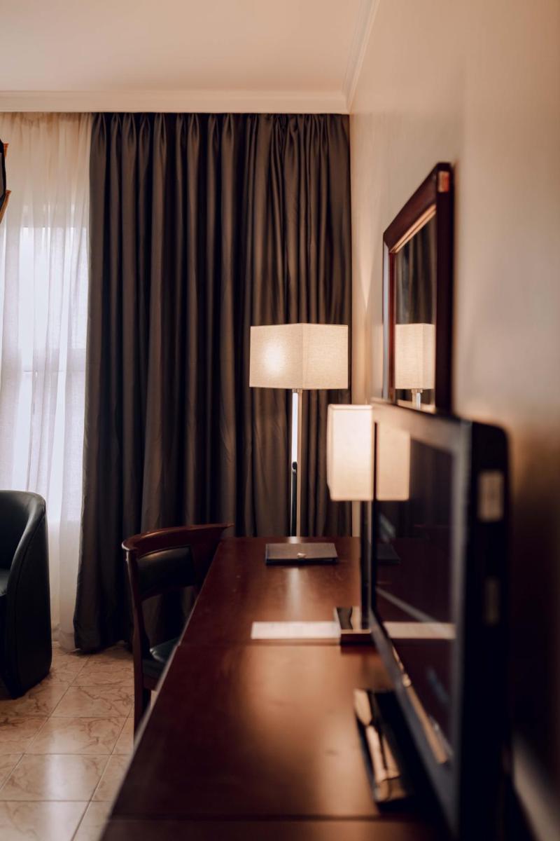 The Metropolitan Hotel Calabar - Housity
