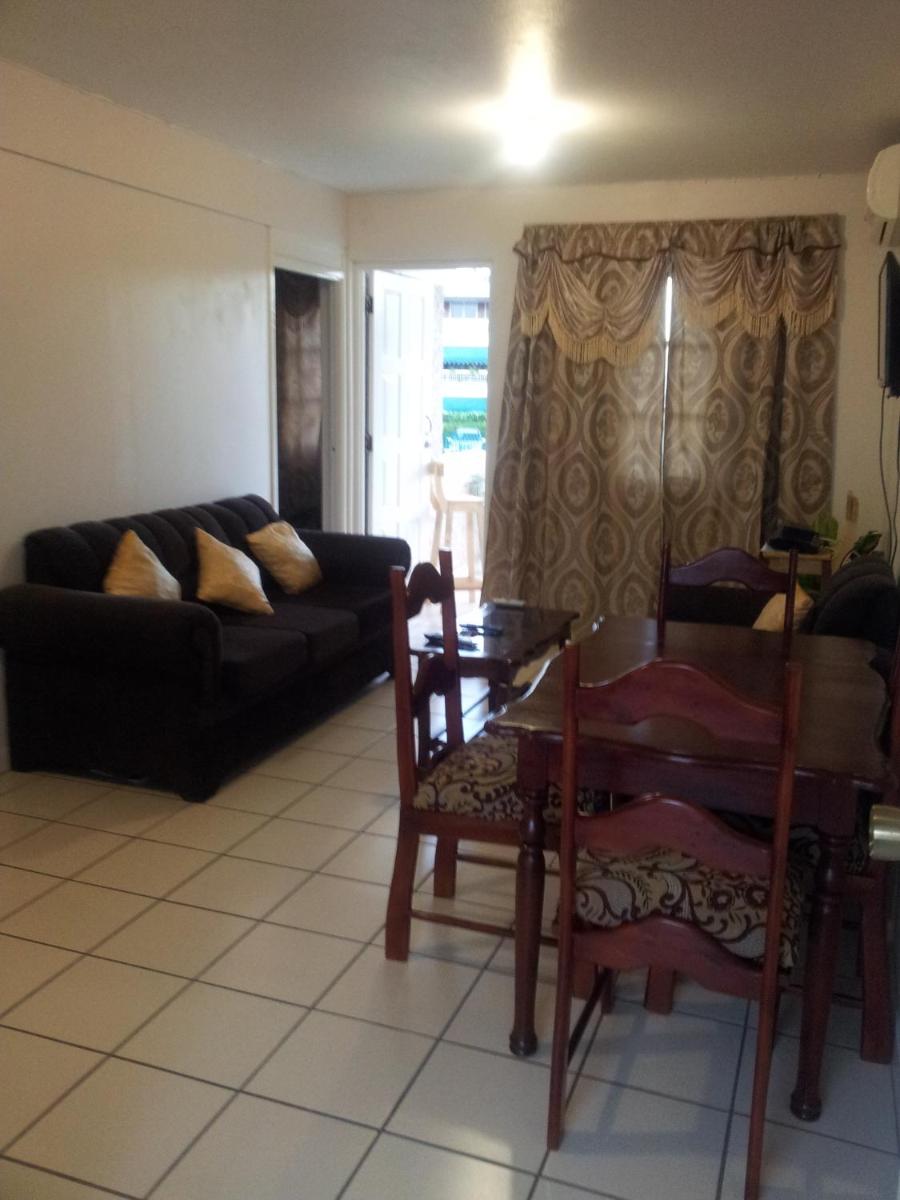 Suitetrails - Cozy Waterloo Apartment