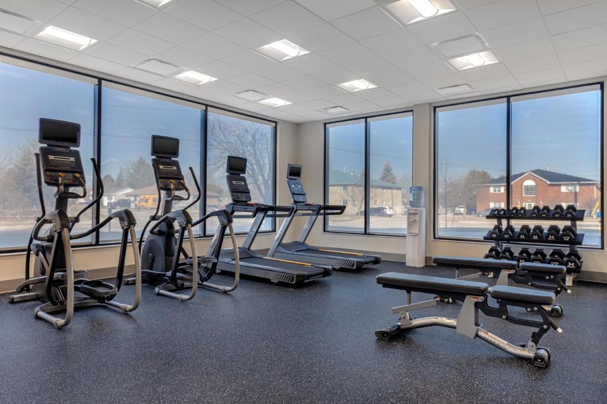 Holiday Inn Express & Suites St Thomas - Housity