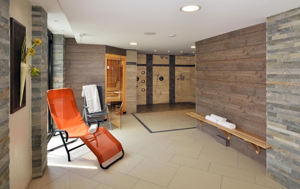 Logis Hotel Des Vosges - Housity