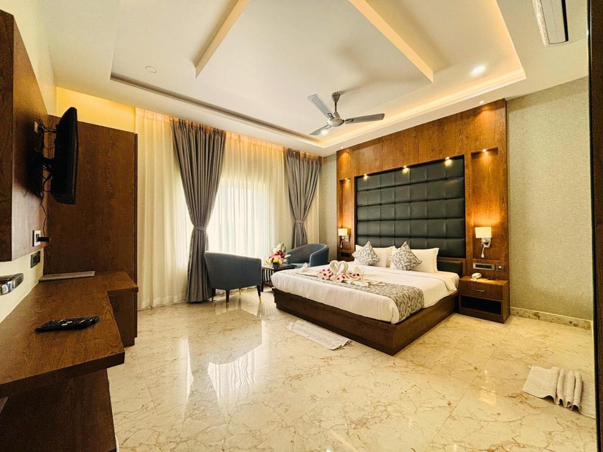 Suitetrails - Arpita Beach Resort