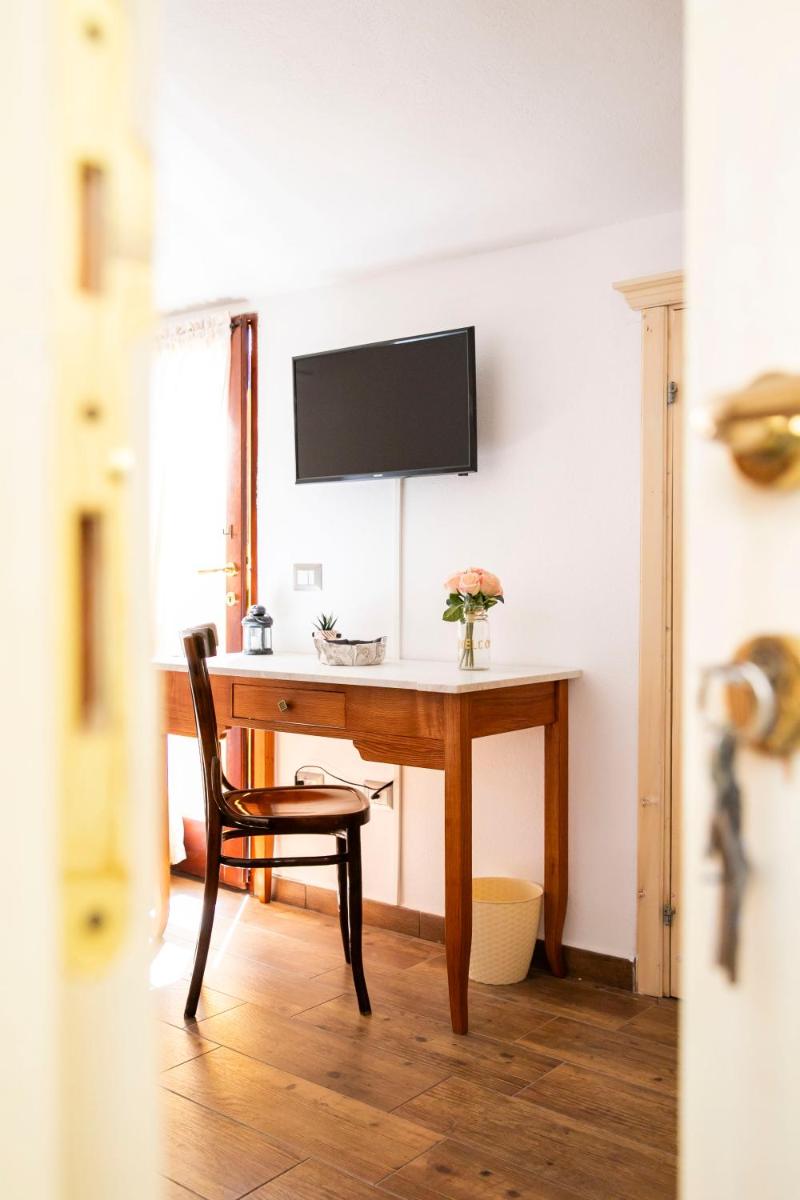 La Torre del Pozzo Guest House - Housity