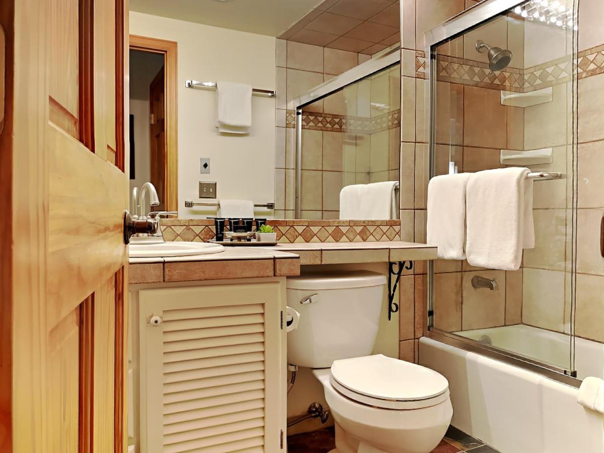 Timberline Condominiums 1 Bedroom Standard Unit C1C - Housity