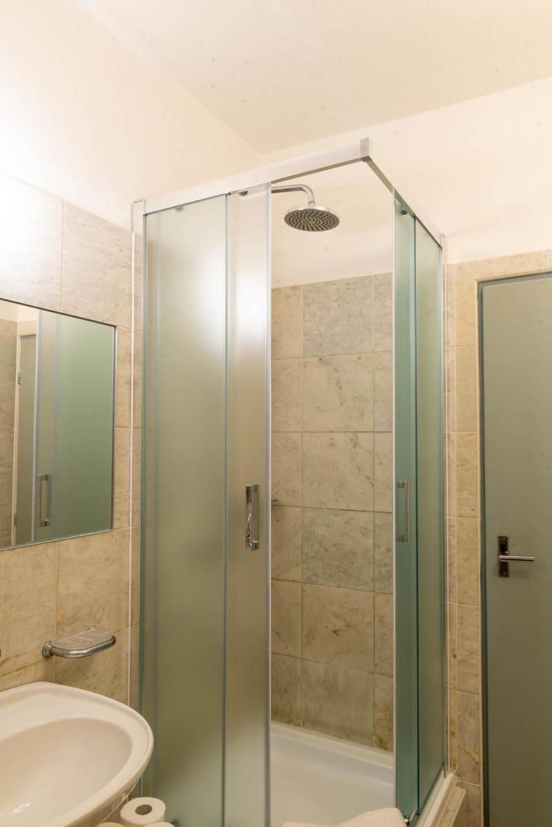Motel Arkus - Housity