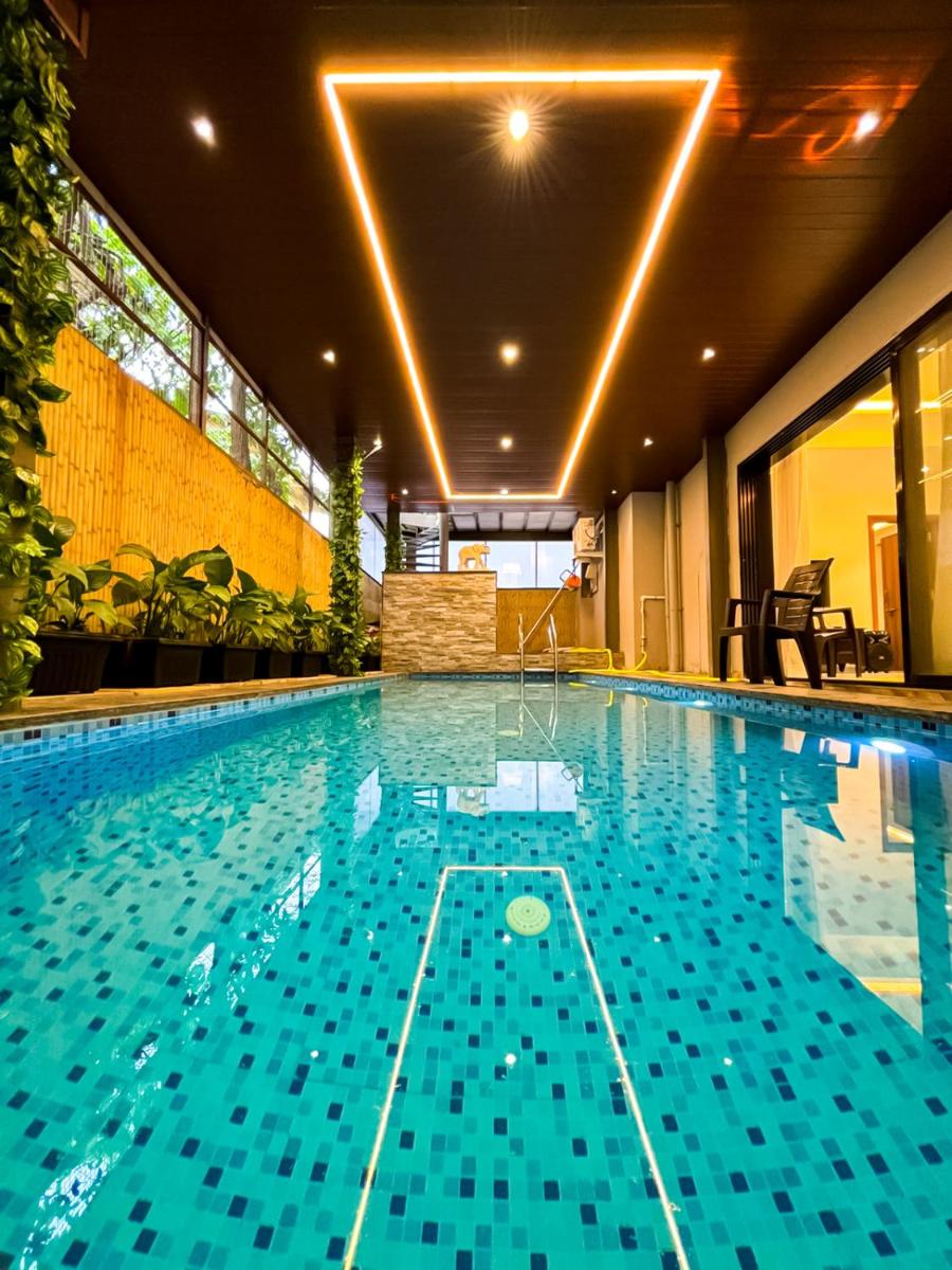 ll GOLDEN LEAF ll 3BHK ll AC ll - Housity