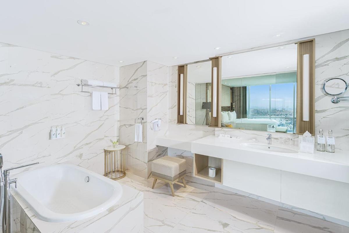 Swiss-Belhotel Solo - Housity