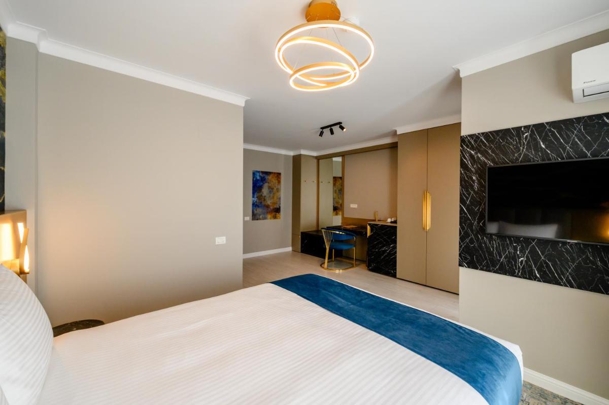 Elitte Inn & Suites - Housity