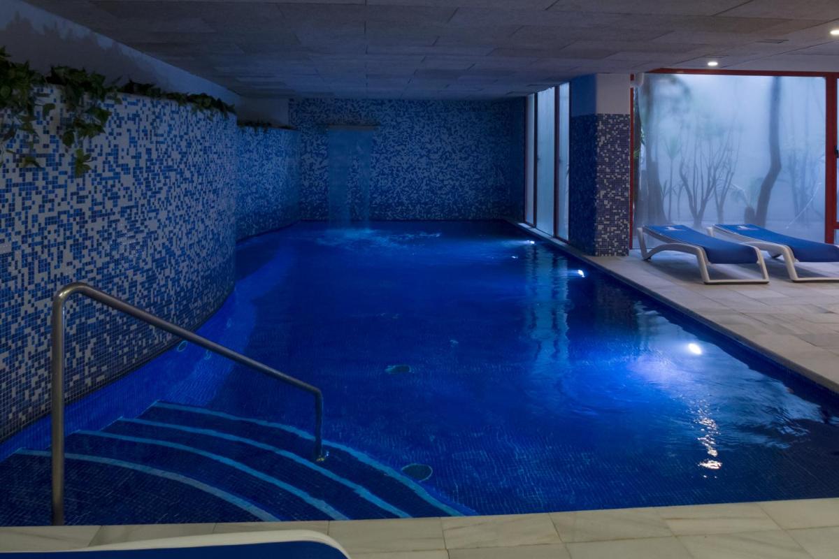 Piscina en o cerca de Ibersol Almuñecar Beach & Spa Hotel