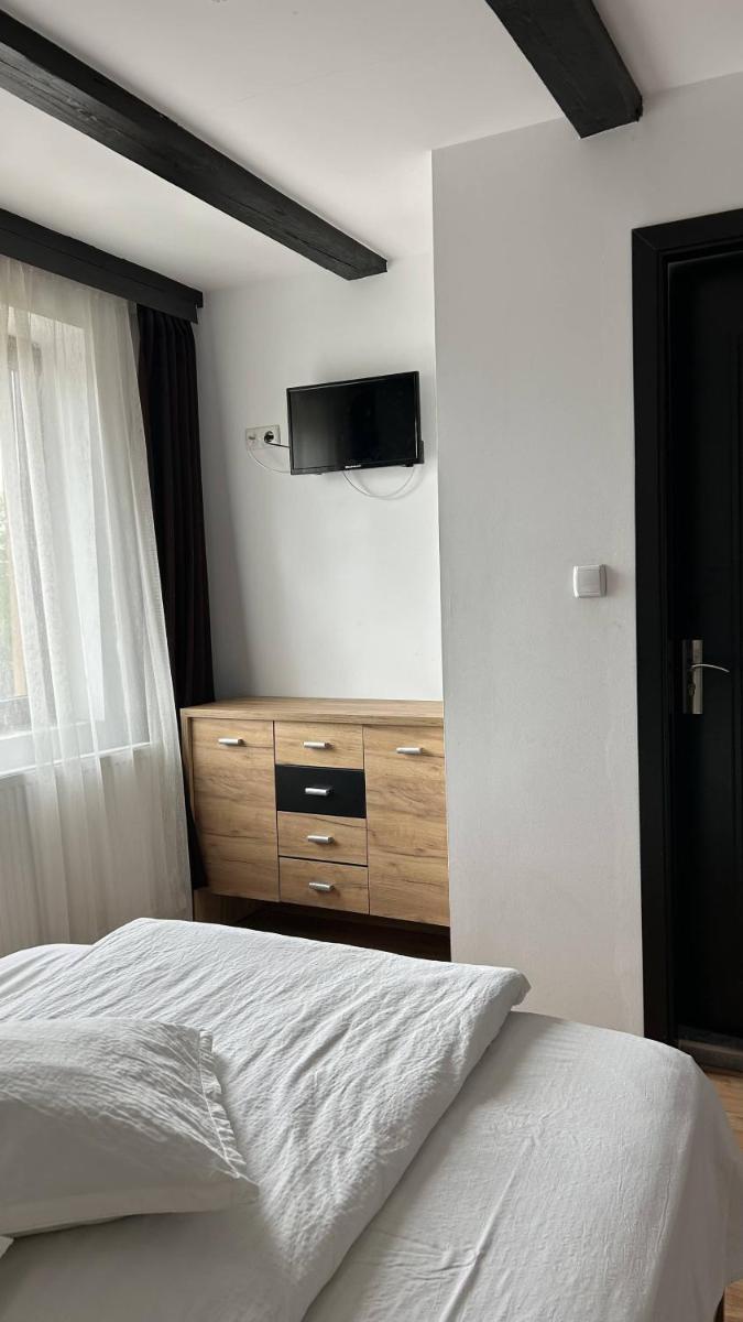 Hotel Intim - Housity