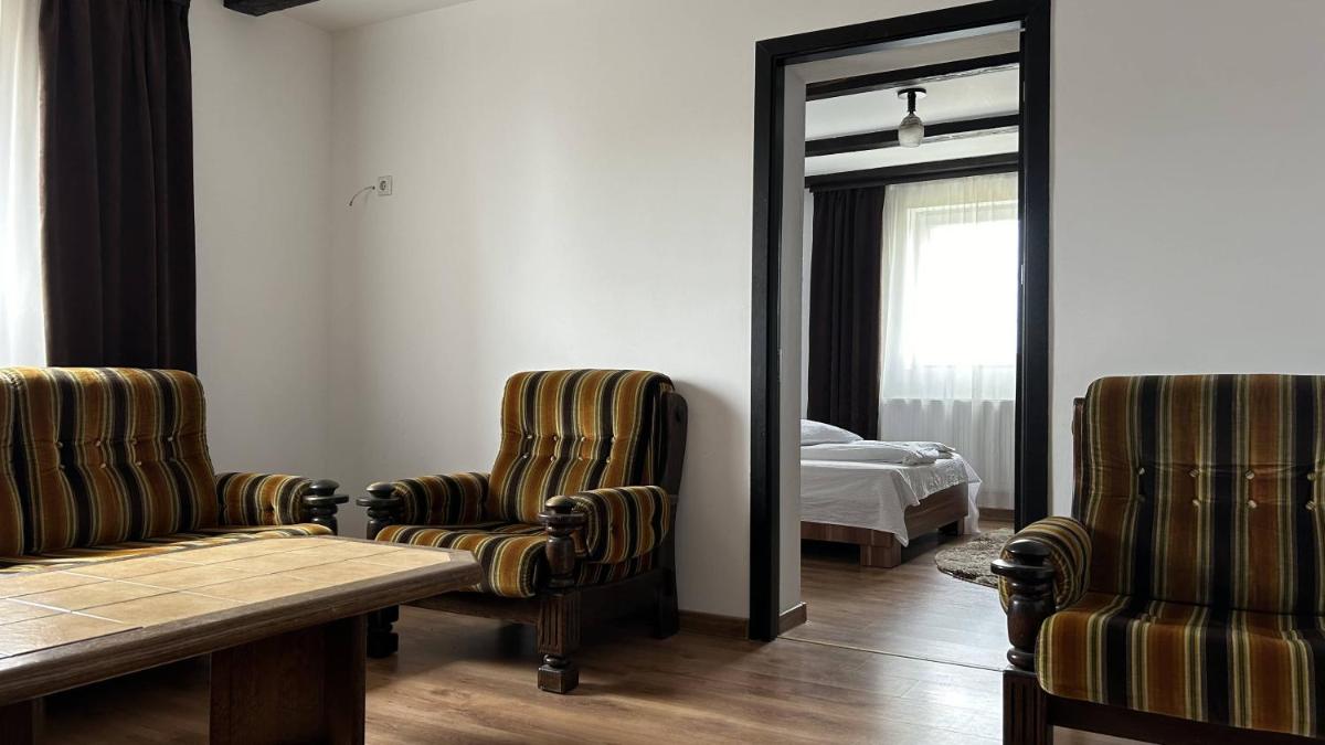 Hotel Intim - Housity