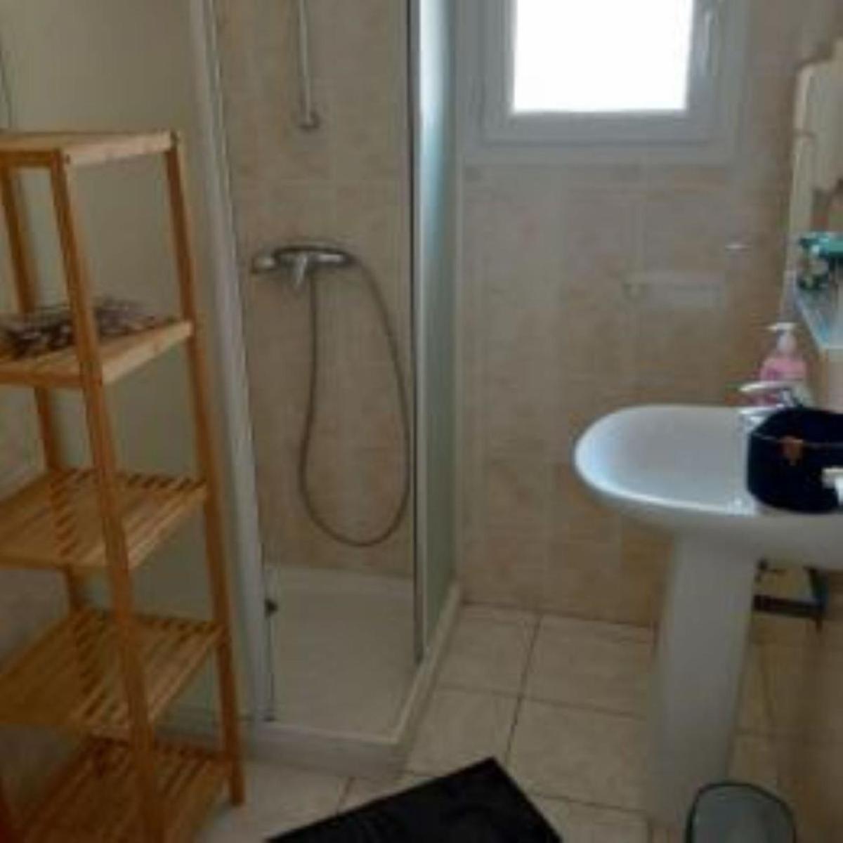 Lou Baralet Chambres d'hôtes et Restaurant - Housity
