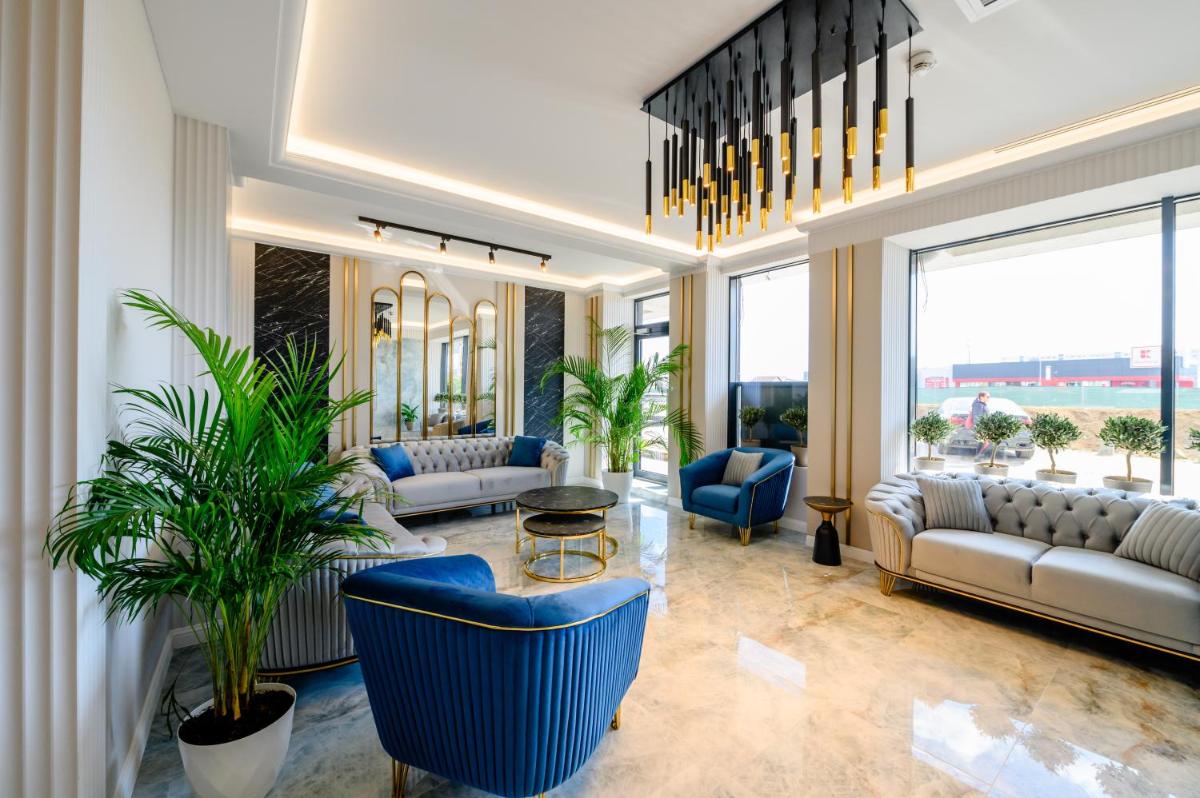 Elitte Inn & Suites - Housity