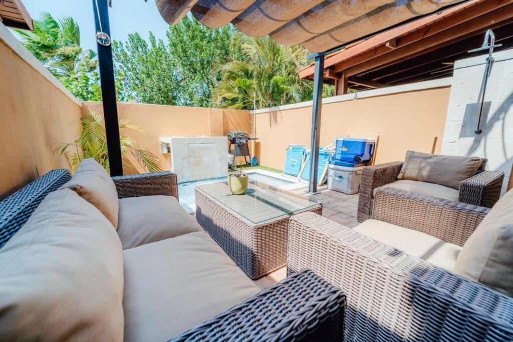 Gold coast beautiful house with private pool - Housity