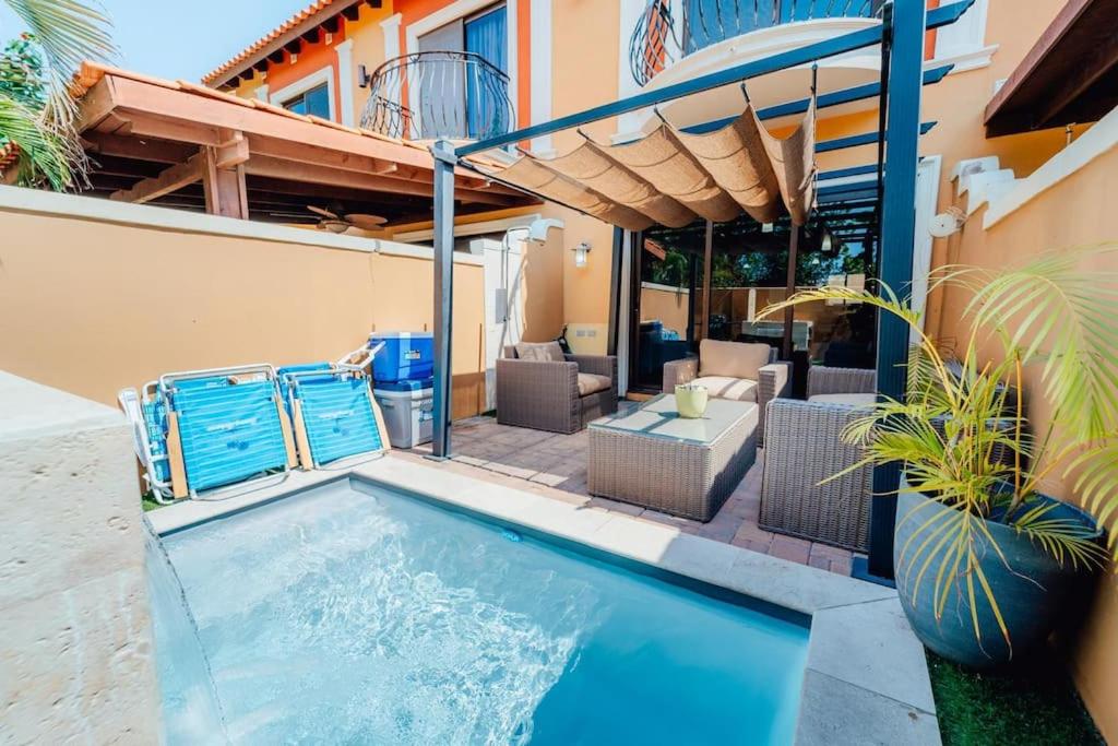 Gold coast beautiful house with private pool - Housity