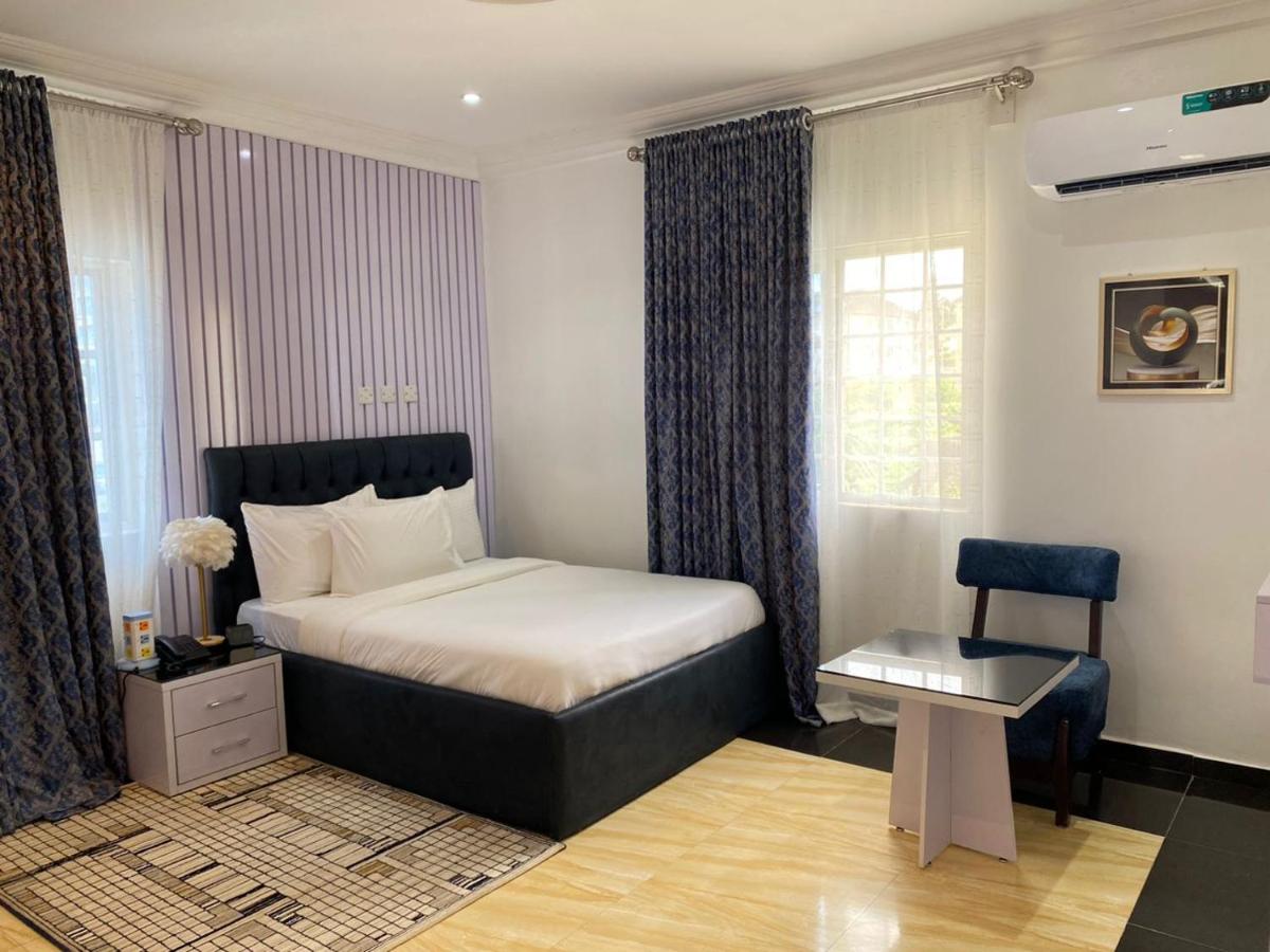 755 AM PLACE GWARINPA - Housity