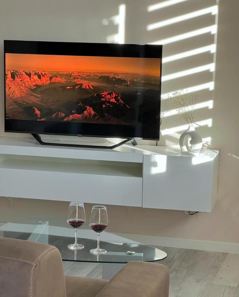 Calosso Wine View Escape - Housity