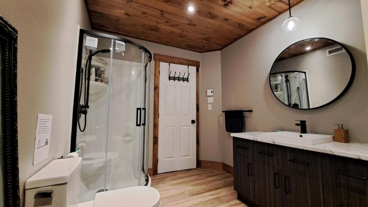Tranquil Comforts - Housity