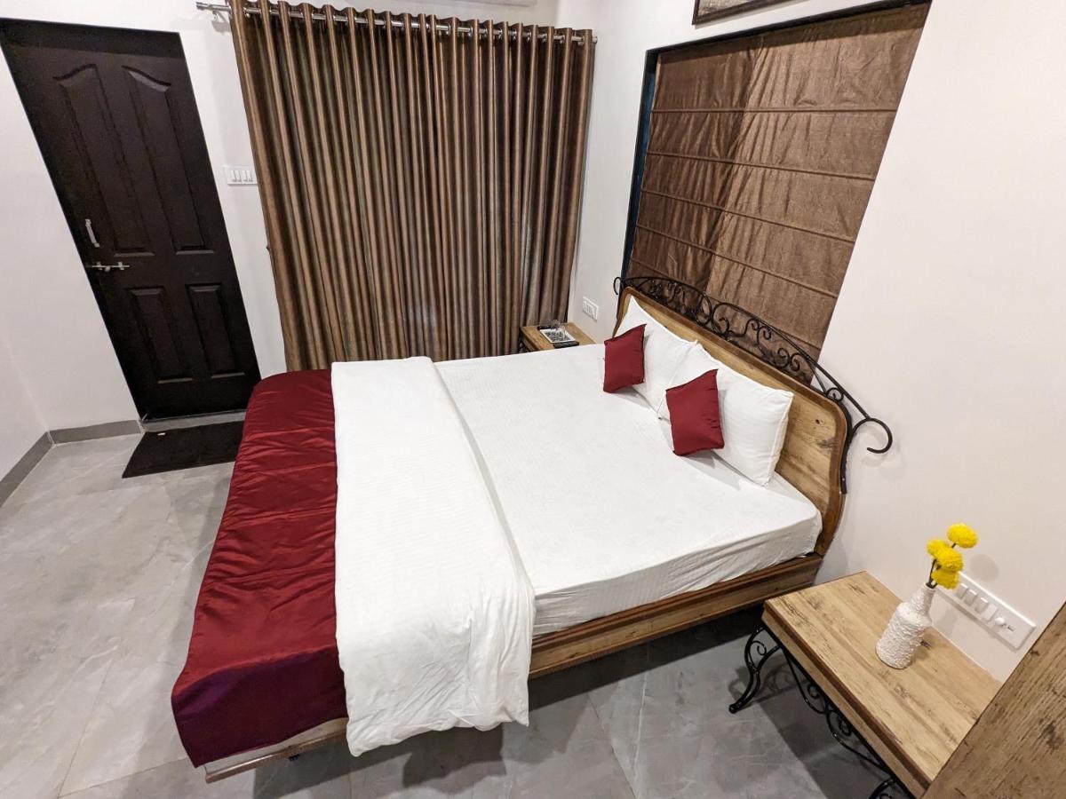 Hotel and Villa Samarth Palace - Hizvo