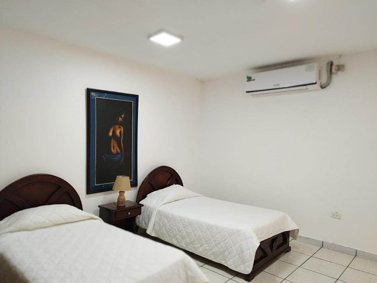 HOTEL PUERTA DEL SOL - Housity