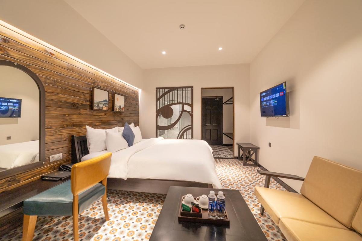 Brick House Dalat Hotel - Hizvo