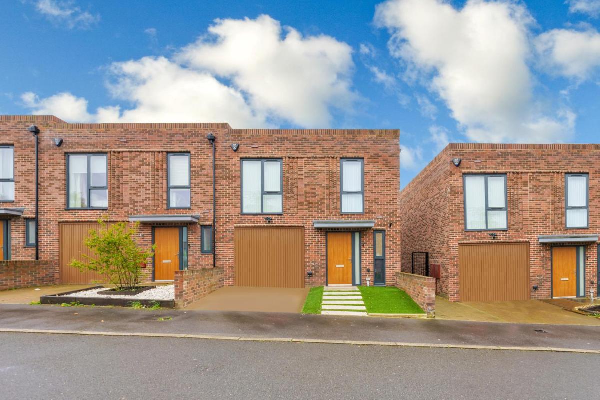 3 bedroom house in Bricket wood, St Alban - Housity