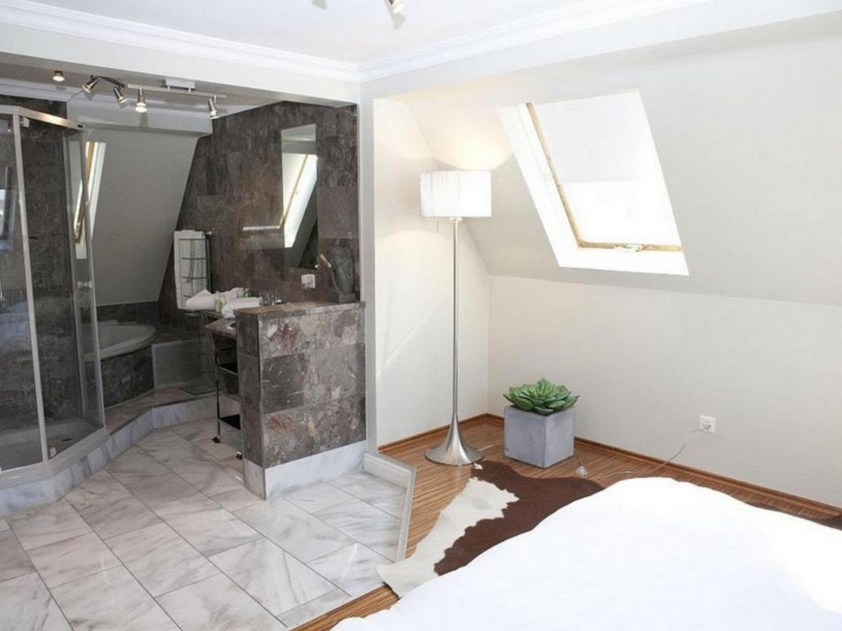 VISIONAPARTMENTS Waffenplatzstrasse - contactless check-in - Housity