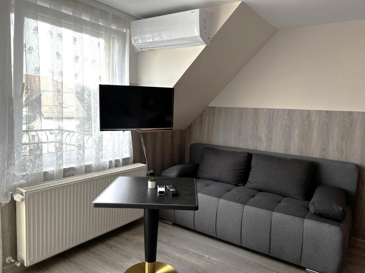Apartment Révész - Housity