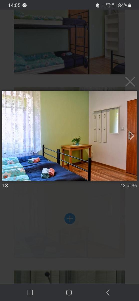 Zielony Dom na Wzgórzu - Housity