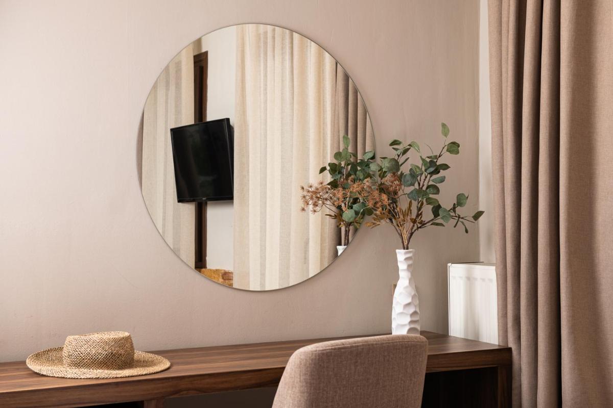Hotel Naiades - Housity