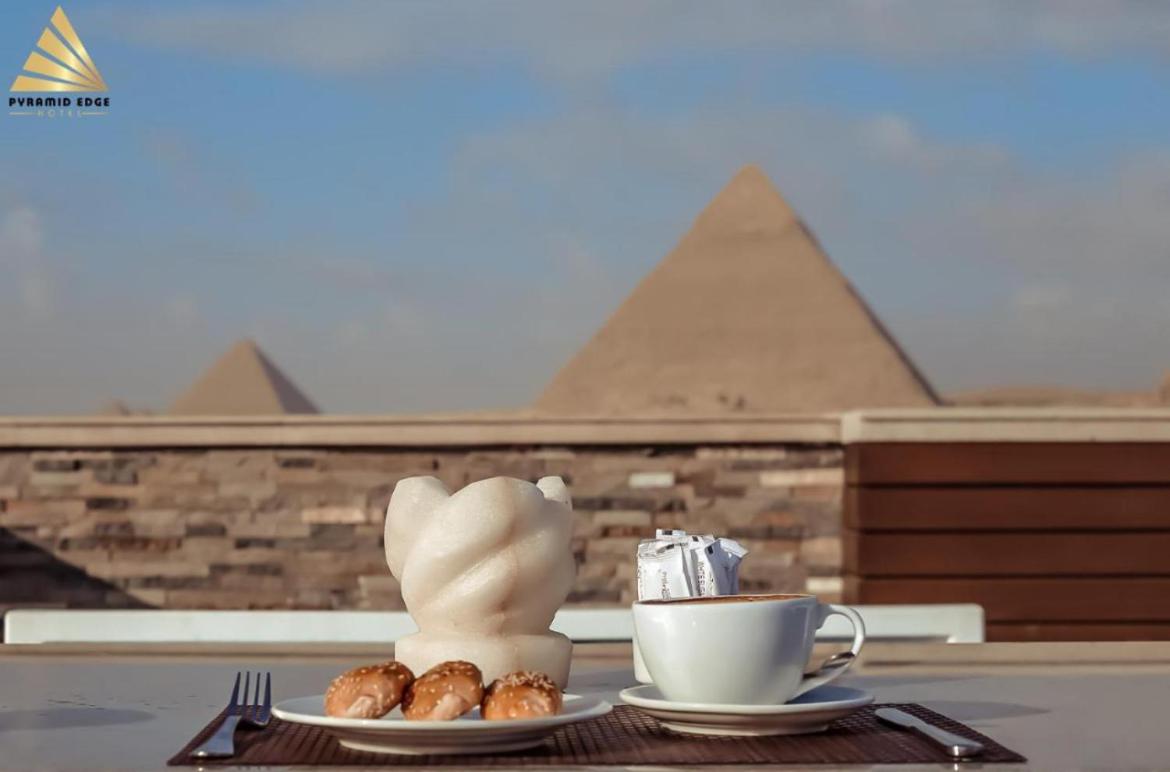 Pyramids Edge - Housity