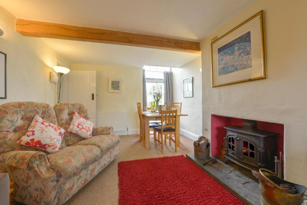 Regatta Cottage - Housity