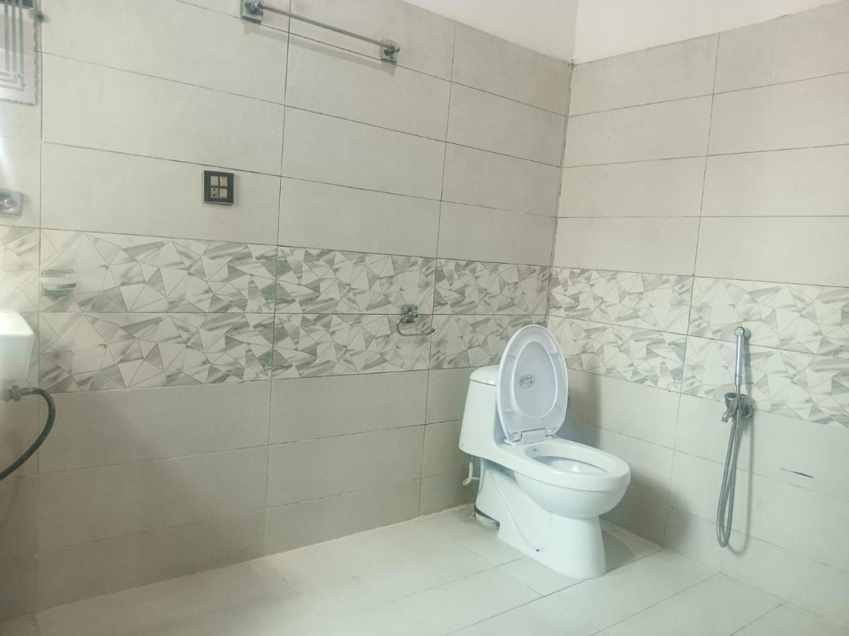 Capital Guest House, Islamabad near Bahria Town , Rawalpindi - Housity