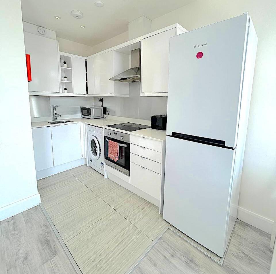 Suitetrails - Harrow Apartments