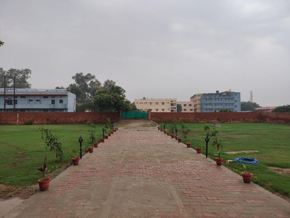 Uma Magan Farms - Housity
