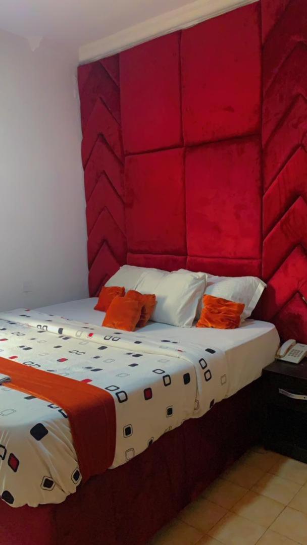 Blue Moon Hotel Victoria Island - Housity