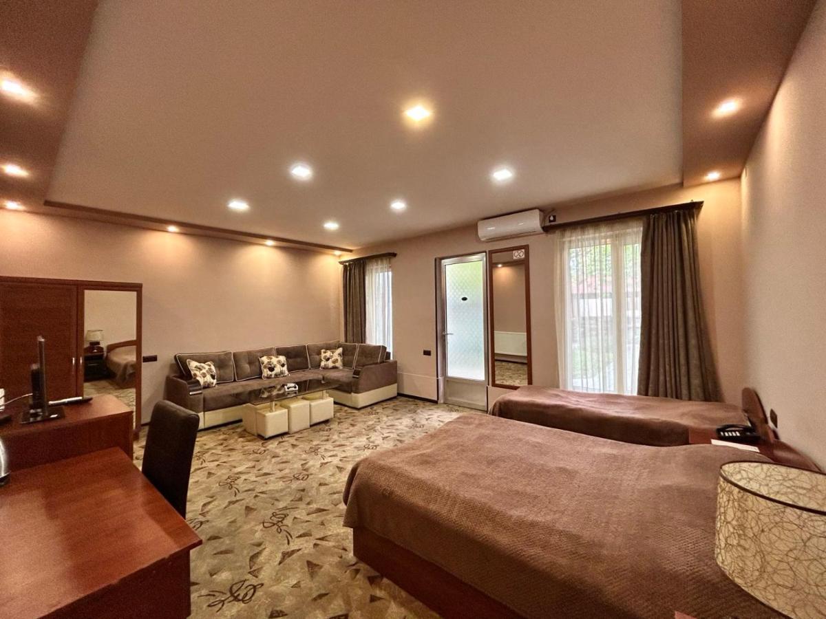 Areg Boutique hotel - Housity