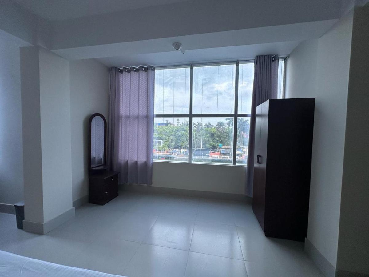 Hotel Kingfisher - Barishal - Housity