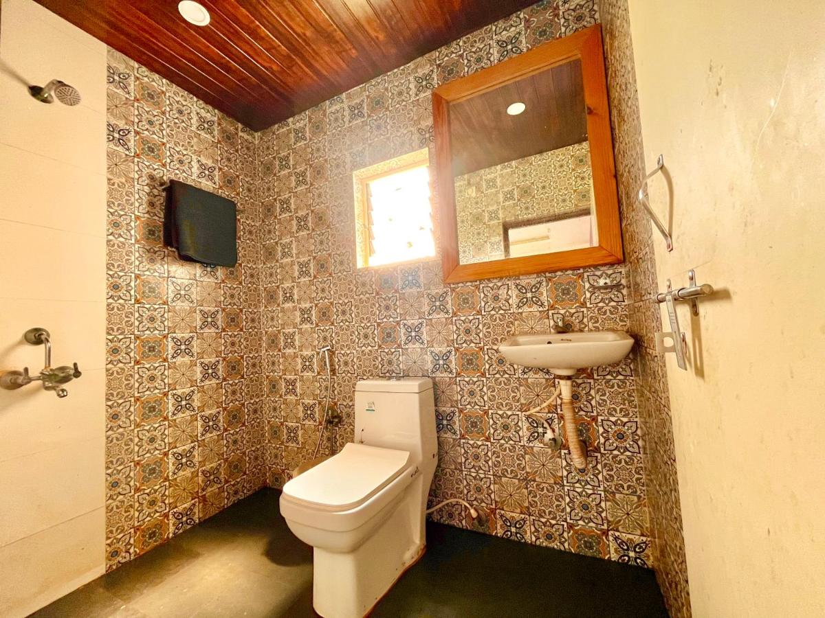The Four Season Hotel & Cottage, Goa - Housity