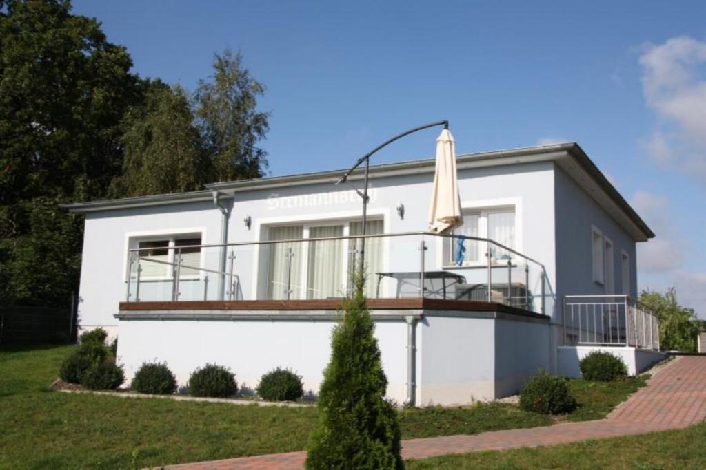 S 38 - Ferienwohnung mit Terrasse und Seeblick - Housity