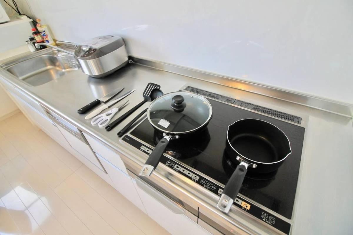 Luxes - 10 min Hiroshima Station & 2BR Up to 10p - Housity