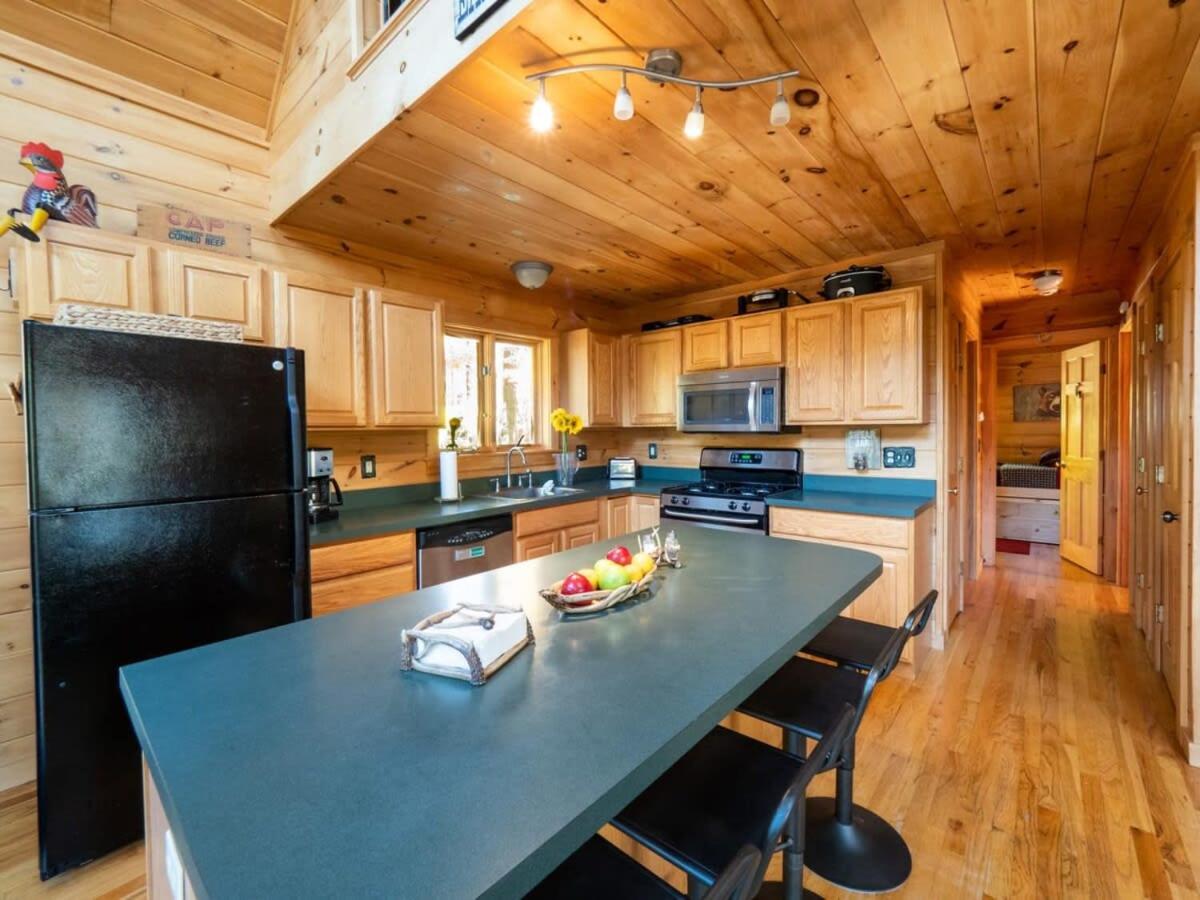 Berkshire Vacation Rentals: Secluded Cabin On Acres Of Woods Lake Access - Housity